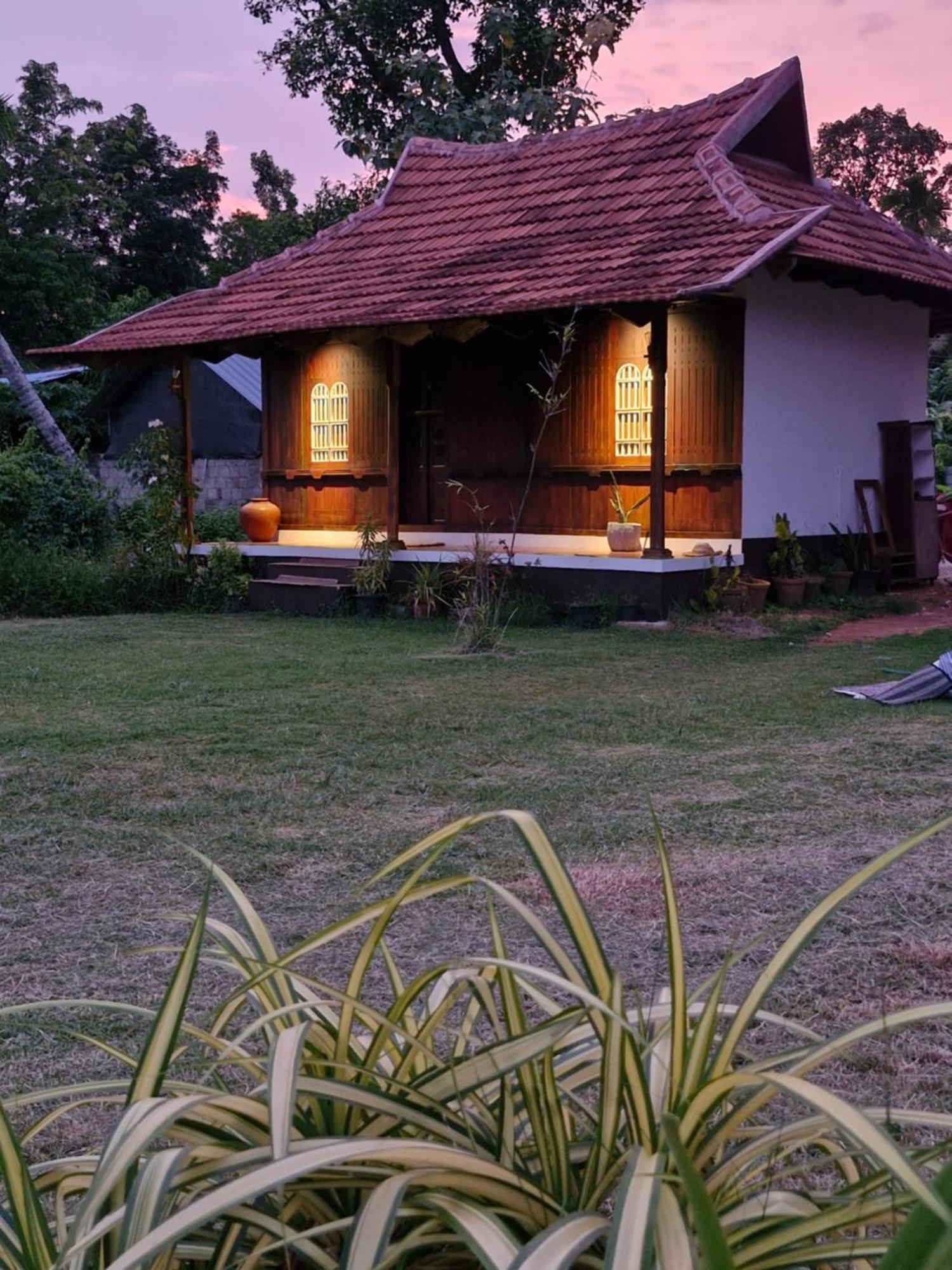 Gypsea Marari Bed & Breakfast Alappuzha Ngoại thất bức ảnh